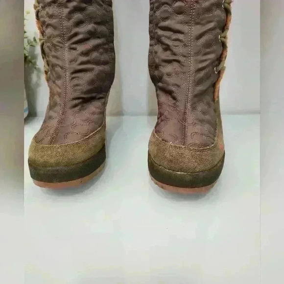 NAUGHTY MONKEY wedge tall lace up boots green/ brown. Size 6.5 - Picture 7 of 14